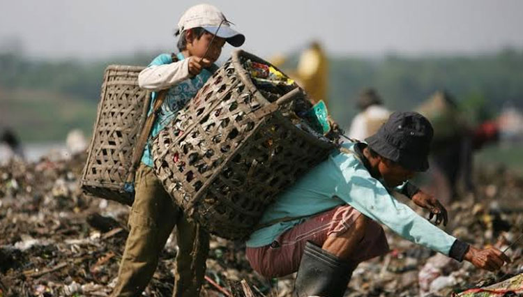 keluar dari kemiskinan