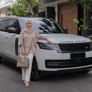 Picture of Ibu Lani